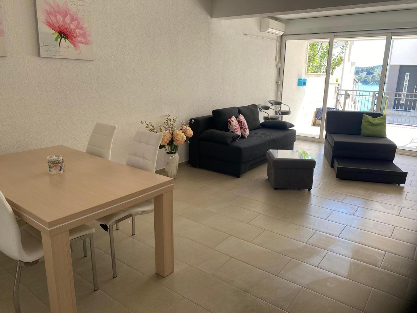 Villa Pina Tisno Apartment Zonsa 2 Pers ภายนอก รูปภาพ