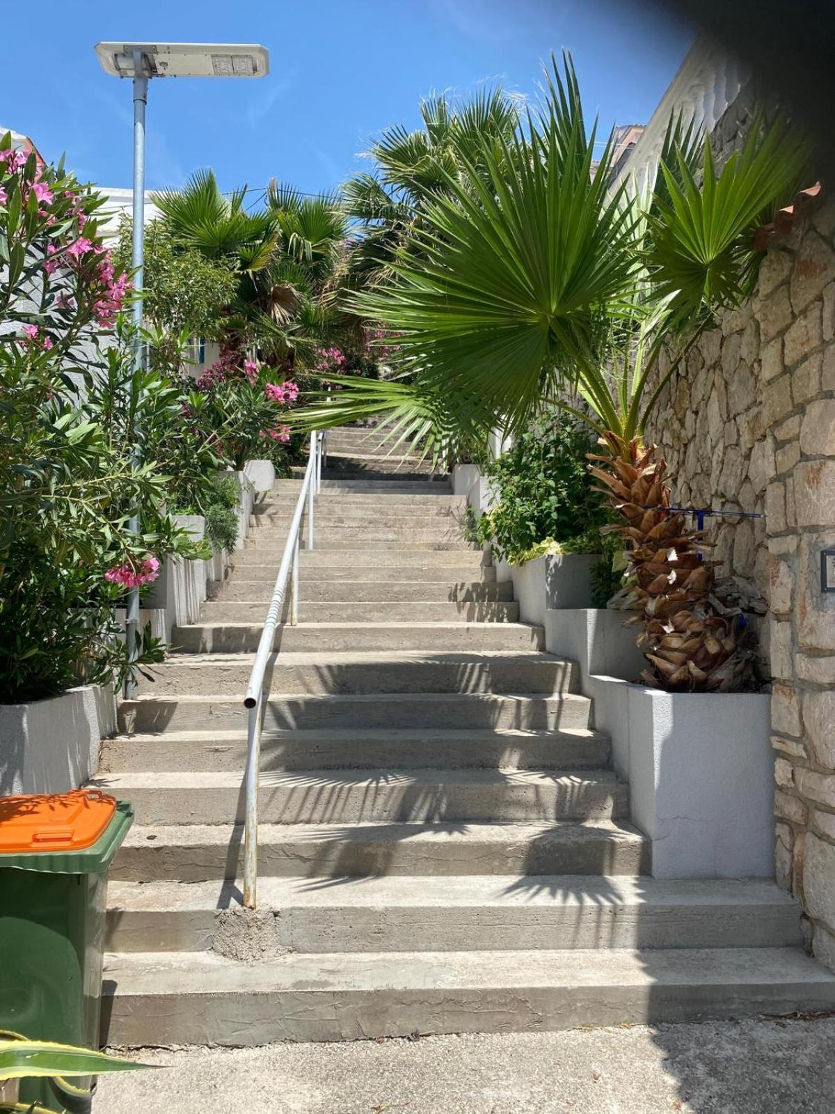Villa Pina Tisno Apartment Zonsa 2 Pers ภายนอก รูปภาพ